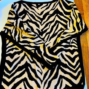 CAbi Dani Pullover Brown Black Zebra Dazzle Stripe Small